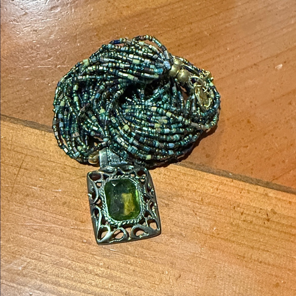 Multicolor Beaded Necklace with Green Pendant - Picture 3 of 5